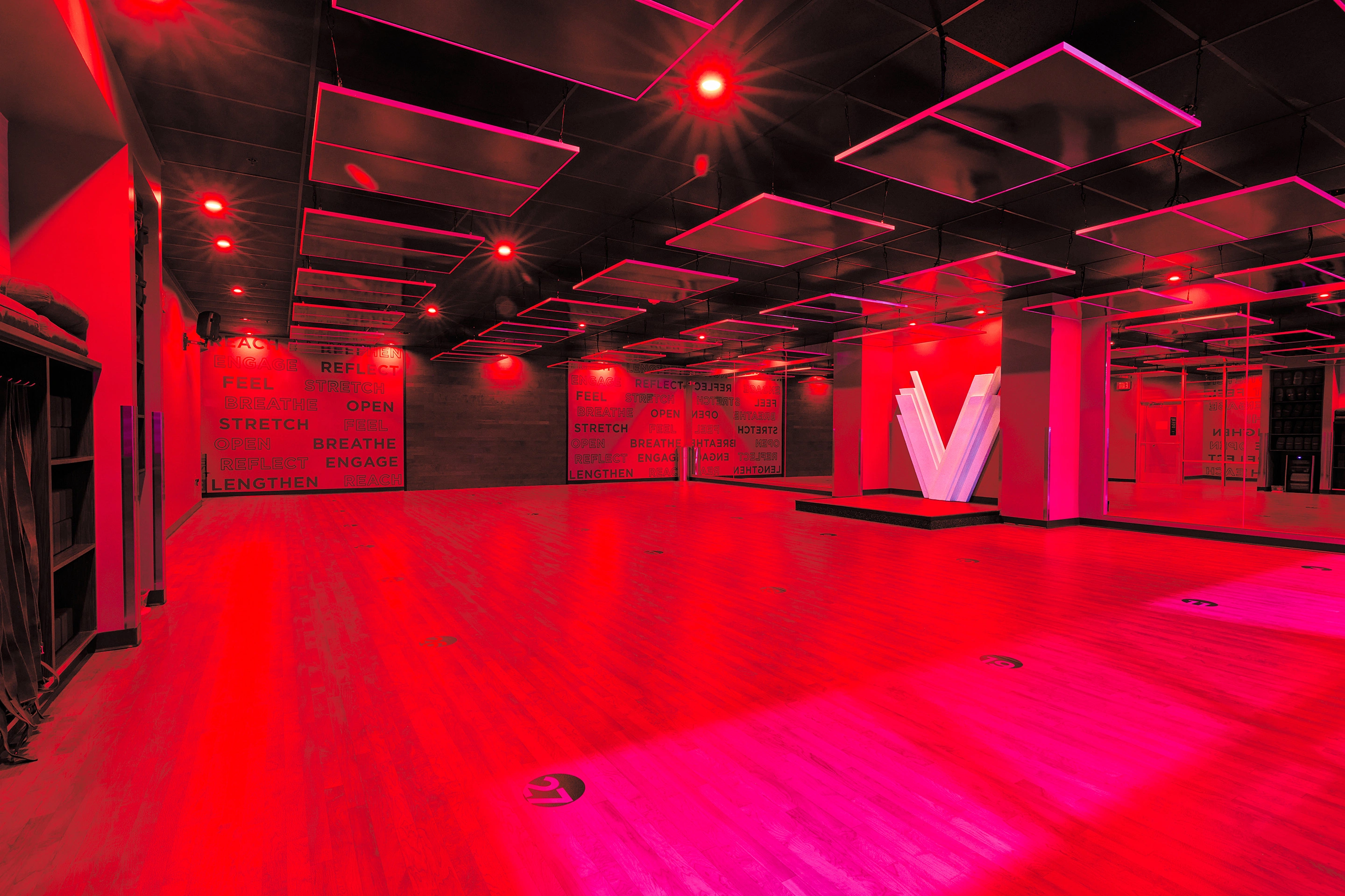 STUDIO FLOW Infrared Yoga